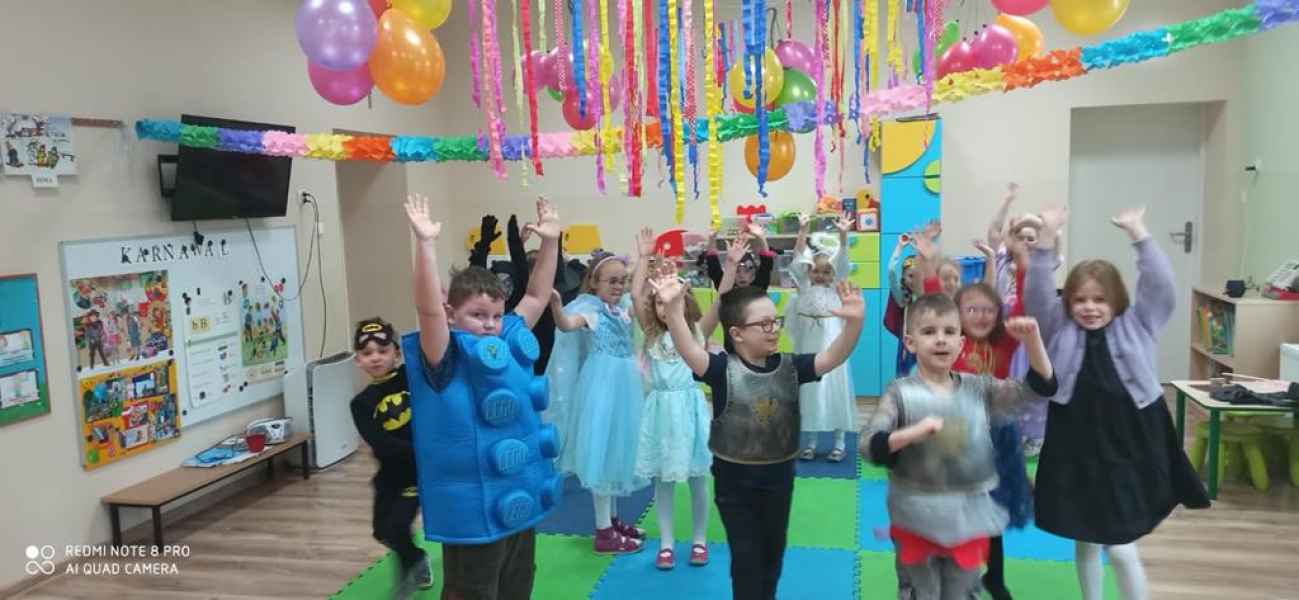 Bal karnawałowy w przedszkolu