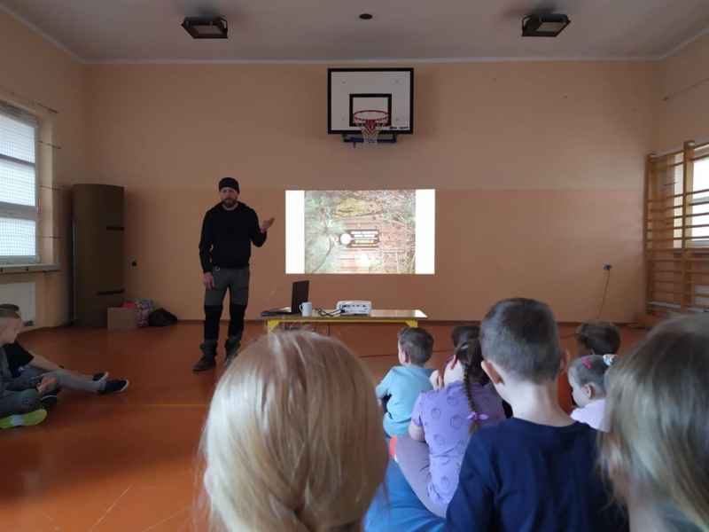 prelekcja fundacji i ośrodka rehabilitacji Mysikrólik