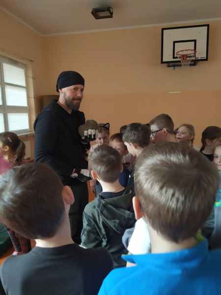prelekcja fundacji i ośrodka rehabilitacji Mysikrólik