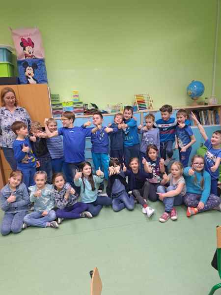 klasa 1a na niebiesko